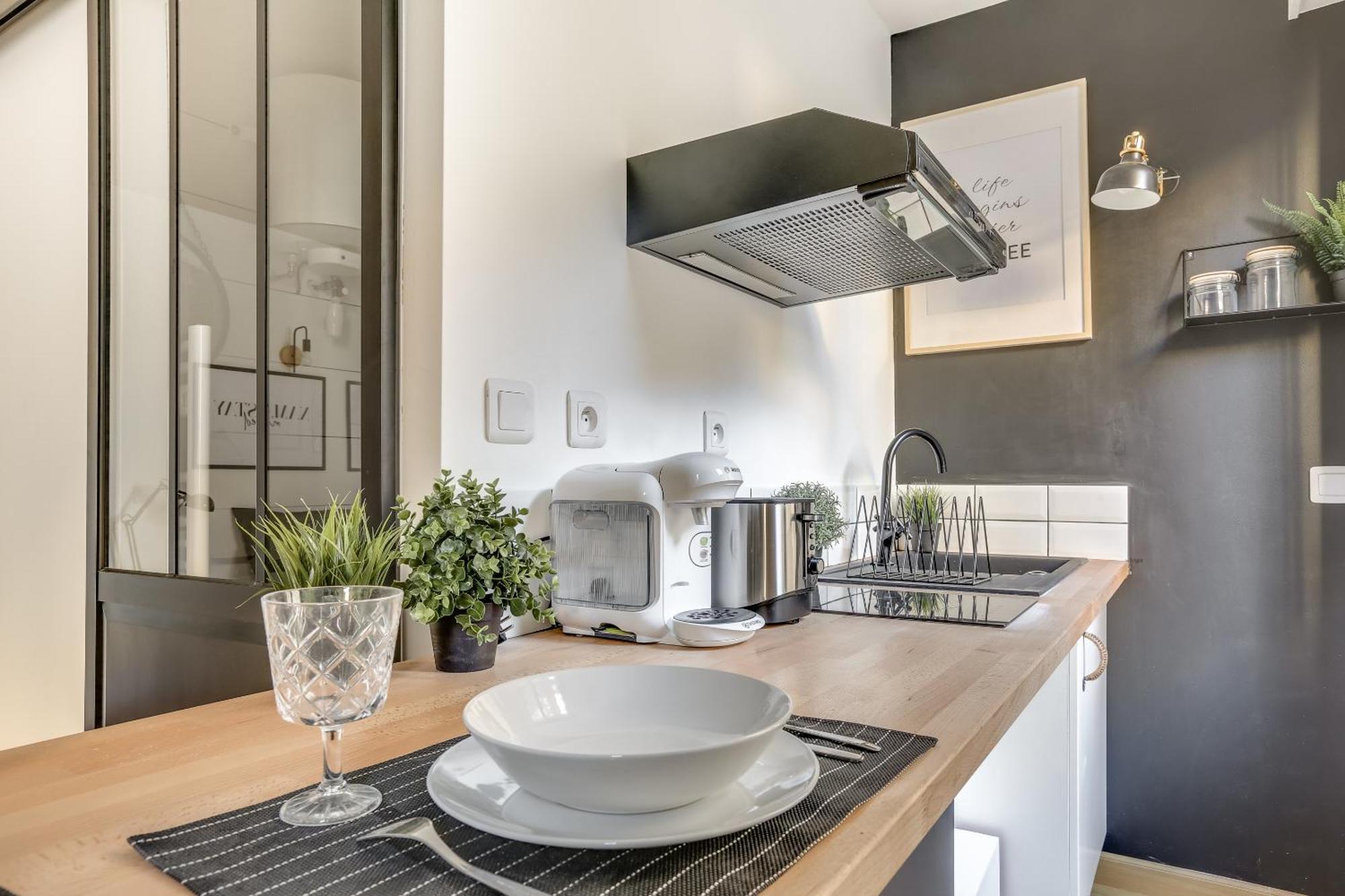 Suites Independantes Toutes Equipees Leopold Ou Carnot Nancy Exterior photo